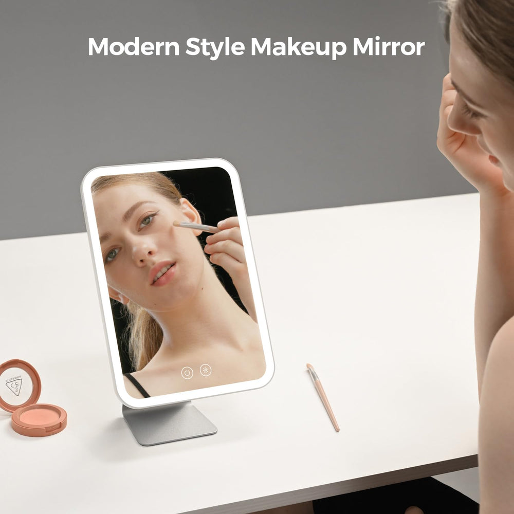 NEZZOE mirror close-up shows 68 LED beads for even, gentle lighting.