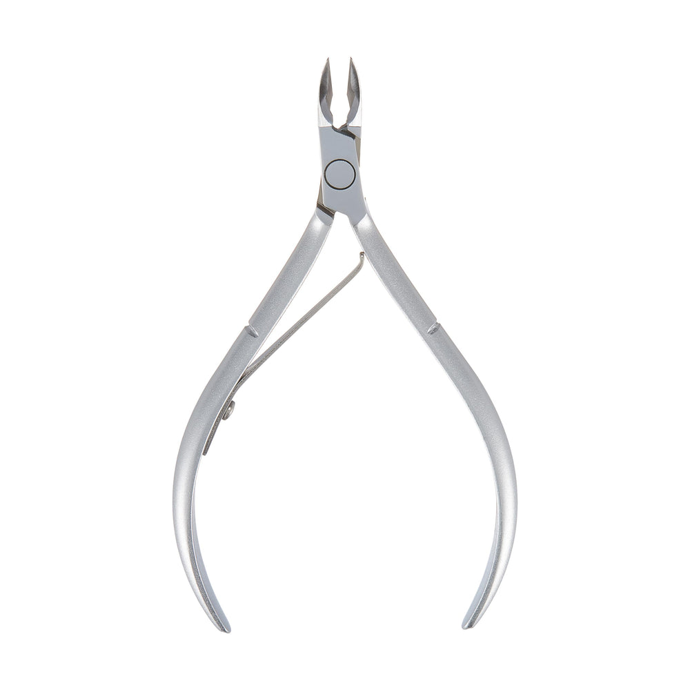 Nghia D-506 close-up edge for accurate, clean cuticles