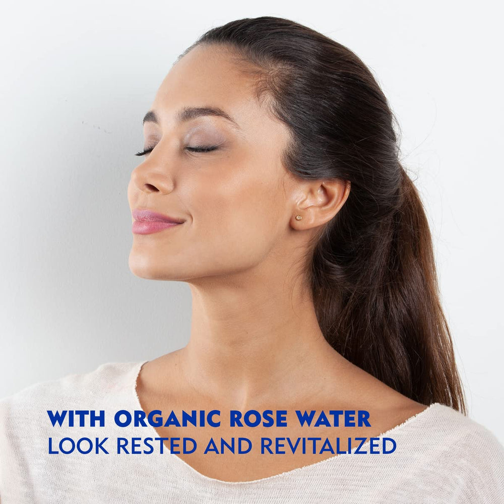 NIVEA Hyaluronic Acid molecules close-up, hydration boost