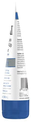 Nizoral Pre-Shampoo being applied to dry scalp for pre-treatment prep