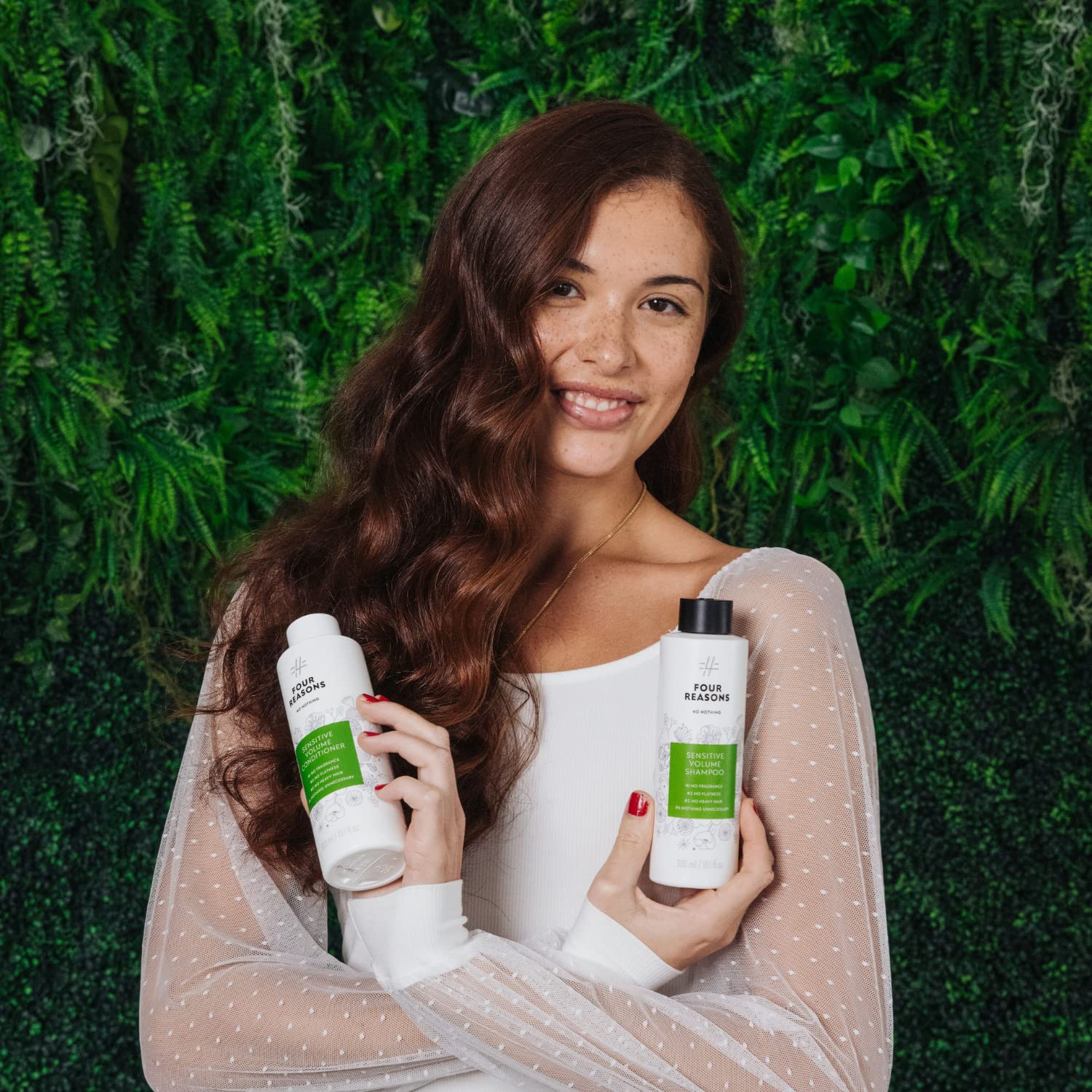 No Nothing Sensitive Volumizing Shampoo dermatologist-tested with Allergy Label for sensitive skin.