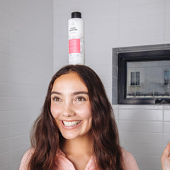 No nothing unscented shampoo foam demonstrates gentle cleansing for sensitive scalps.