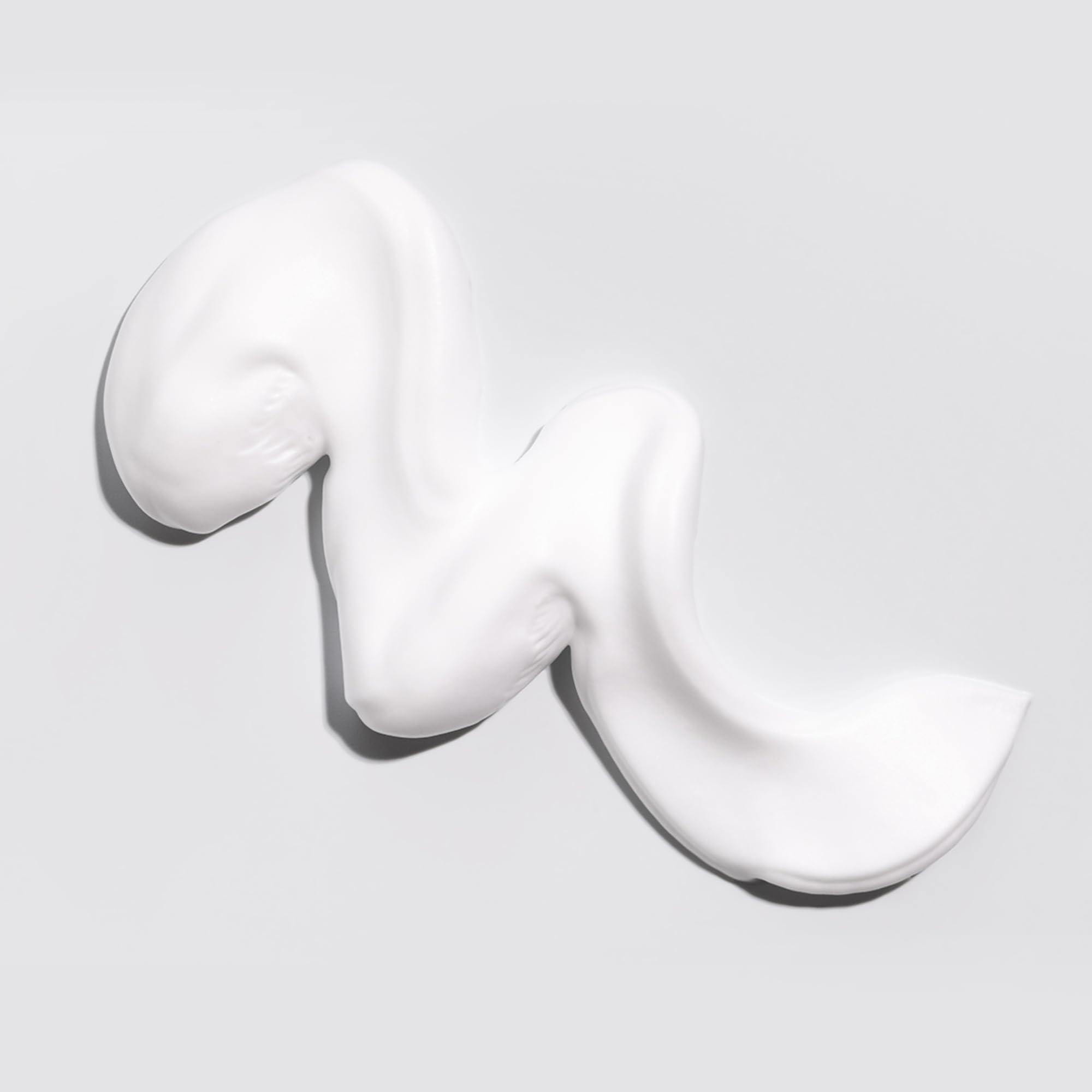 No nothing Very Sensitive Strong Hair Mousse shield against humidity helps maintain style