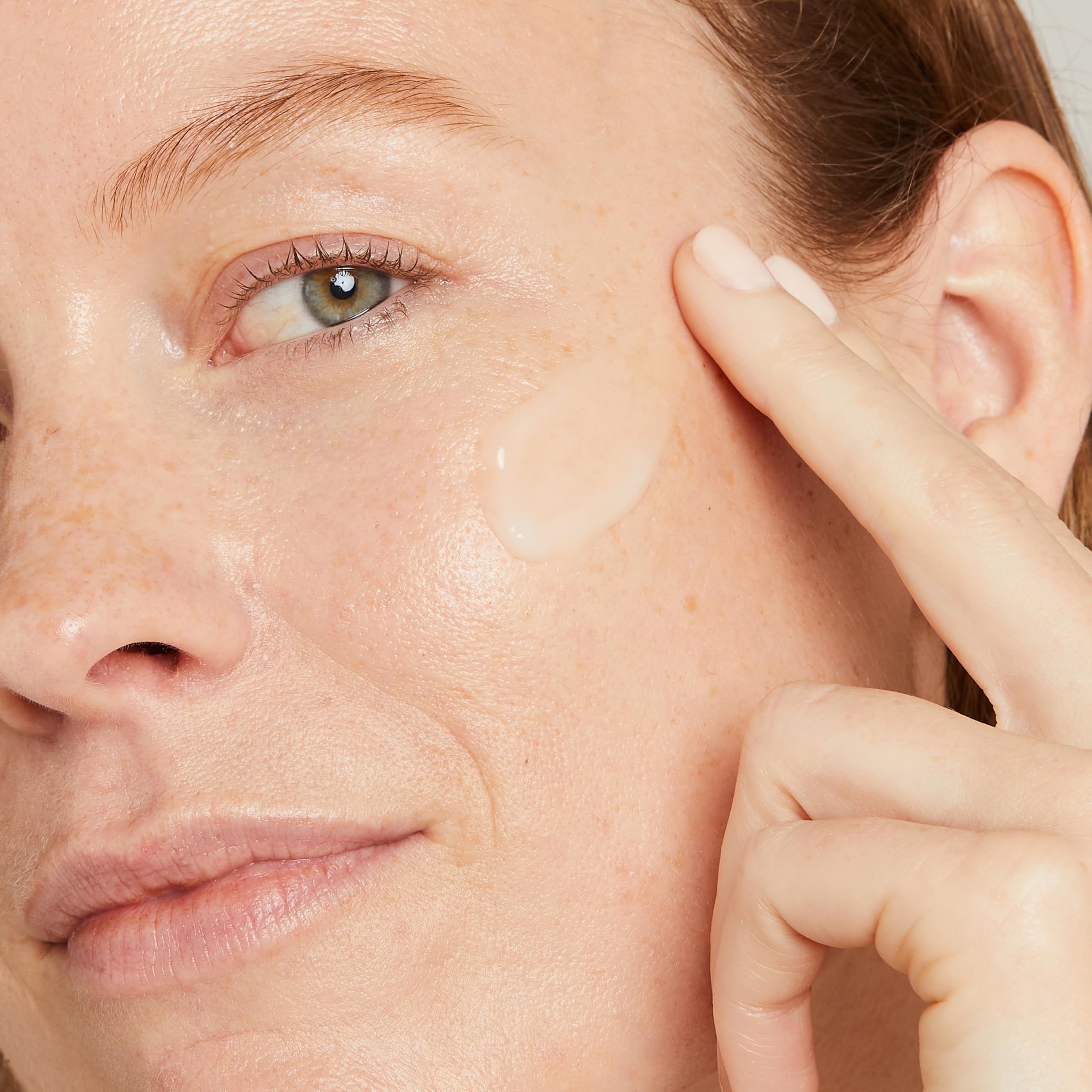 No7 hibiscus peptides and hyaluronic acid blend proving hydrating, smoothing skin.