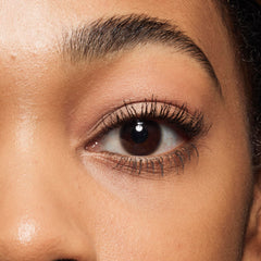 No7 Lash Extender Fiber Mascara long-volume finish on lashes demonstrates dramatic length and curl