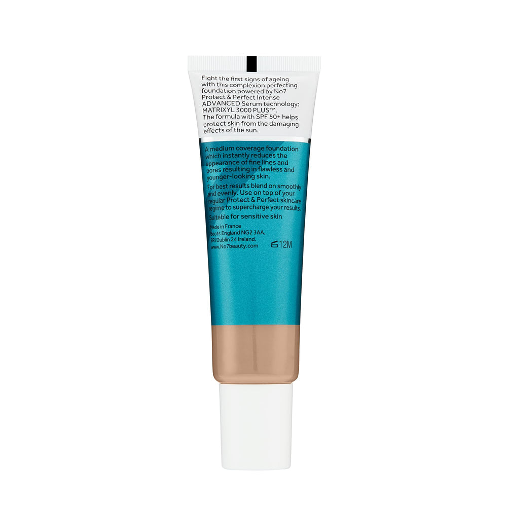 No7 Protect & Perfect creamy texture blends smoothly for oily skin