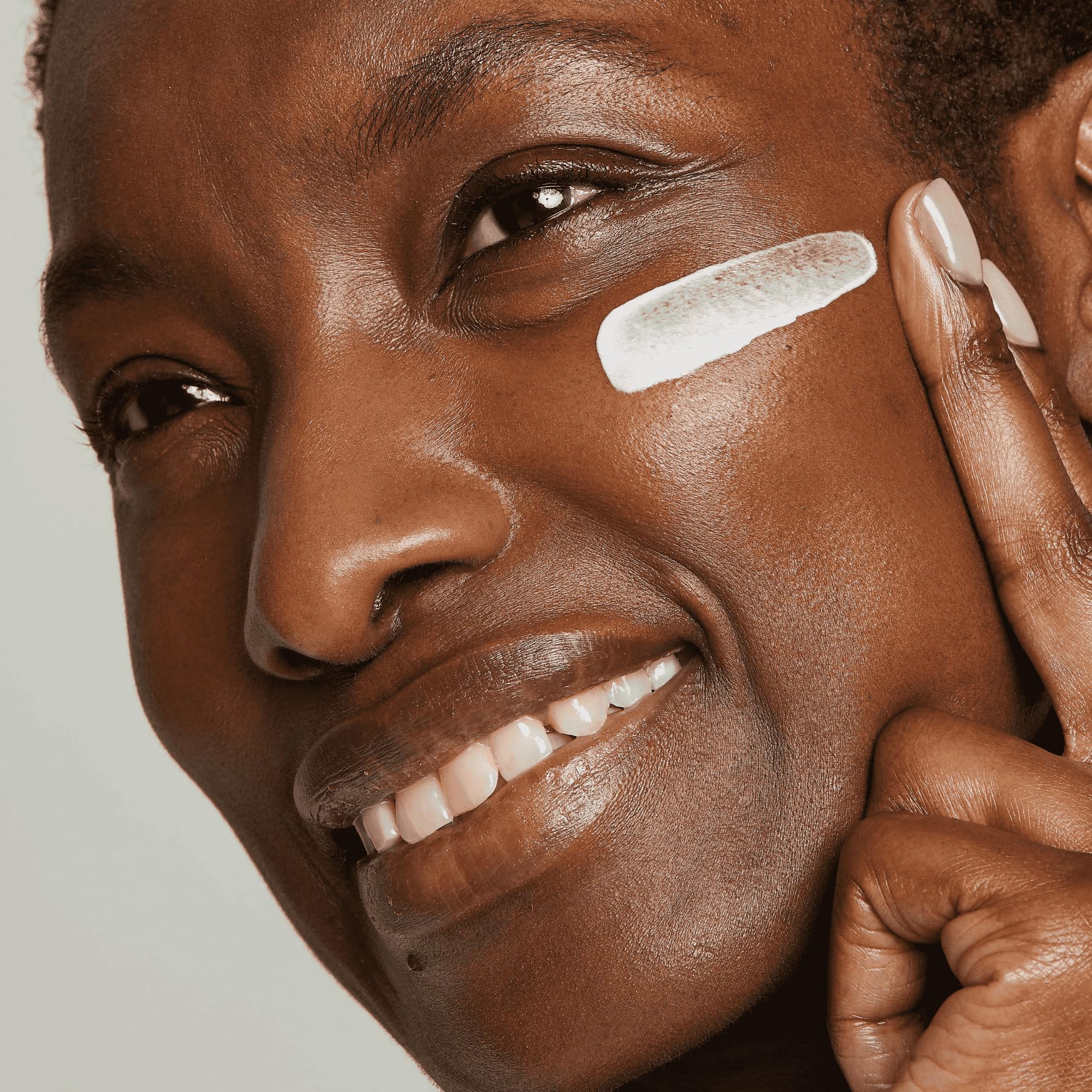 No7 collagen peptide technology illustration, supports fine lines and resilience.