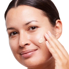 No7 Radiance fast-absorbing texture with a pump demonstrates quick hydration.