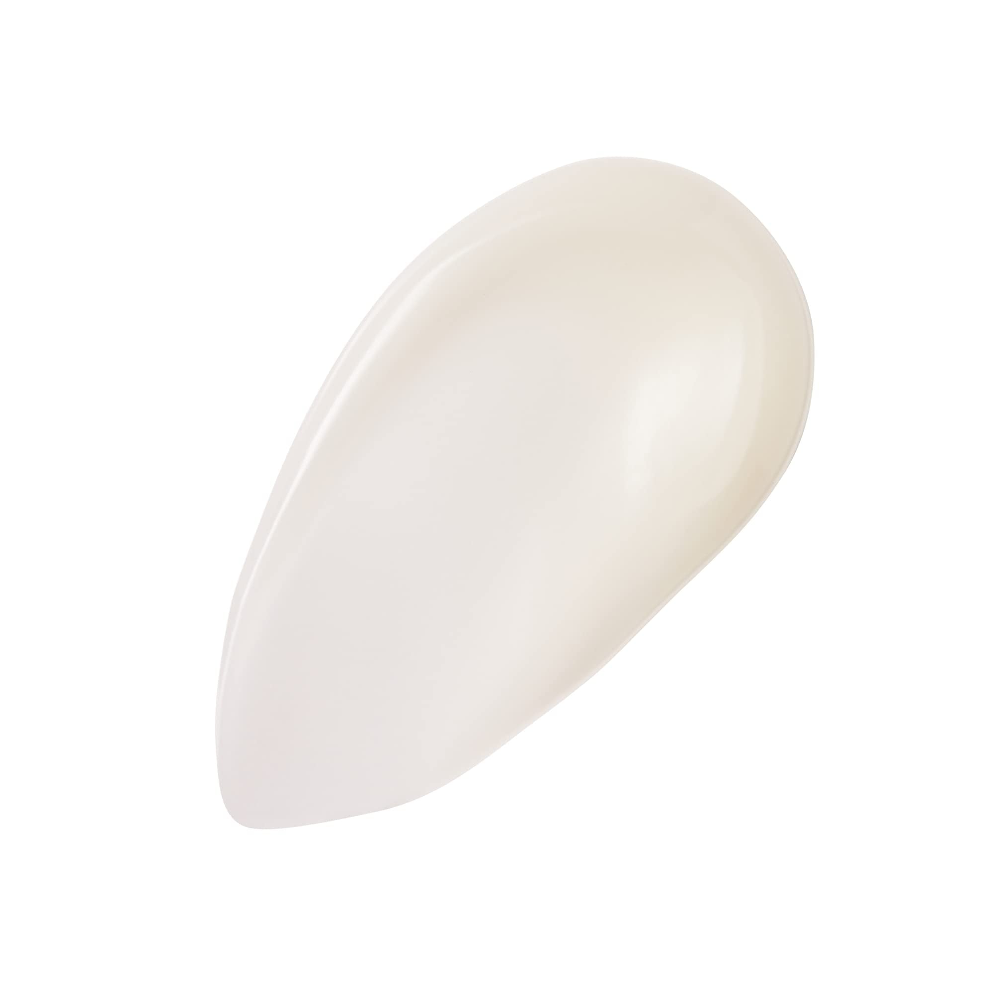 No7 open cap and dispenser detail highlighting precise application benefit