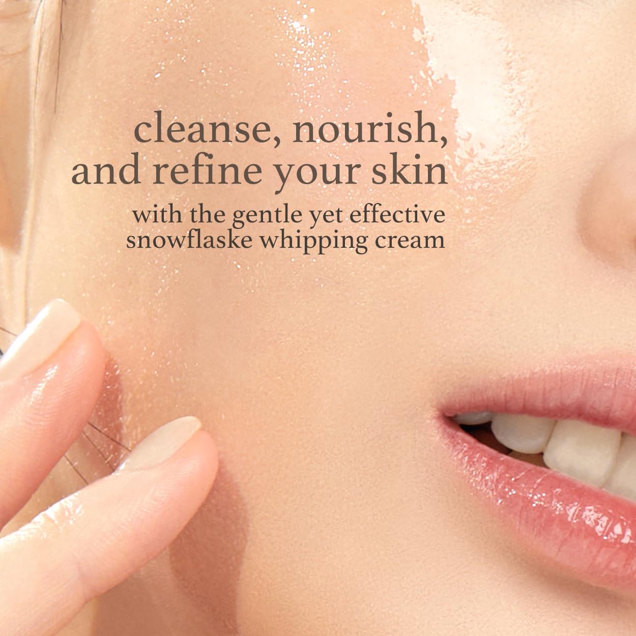 NOONI Snowflake Cleanser with seven white flower extracts for gentle cleansing.