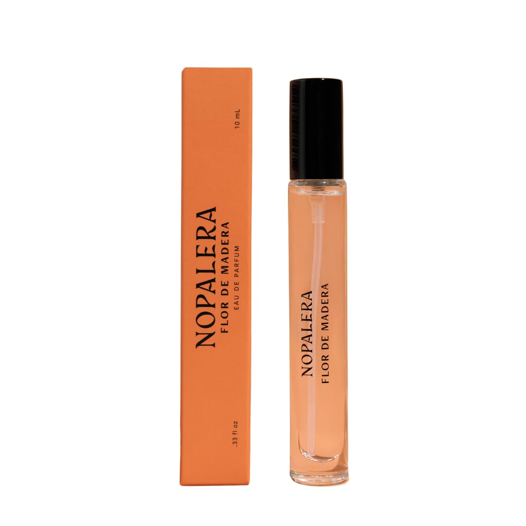 Nopalera Flor de Madera fragrance bottle highlighting fresh citrus notes for daytime freshness.