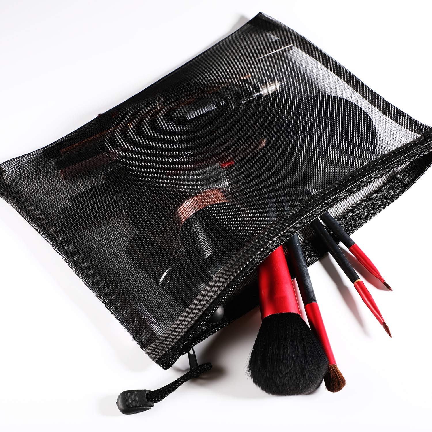 Norme zipper closure keeps contents secure during trips.