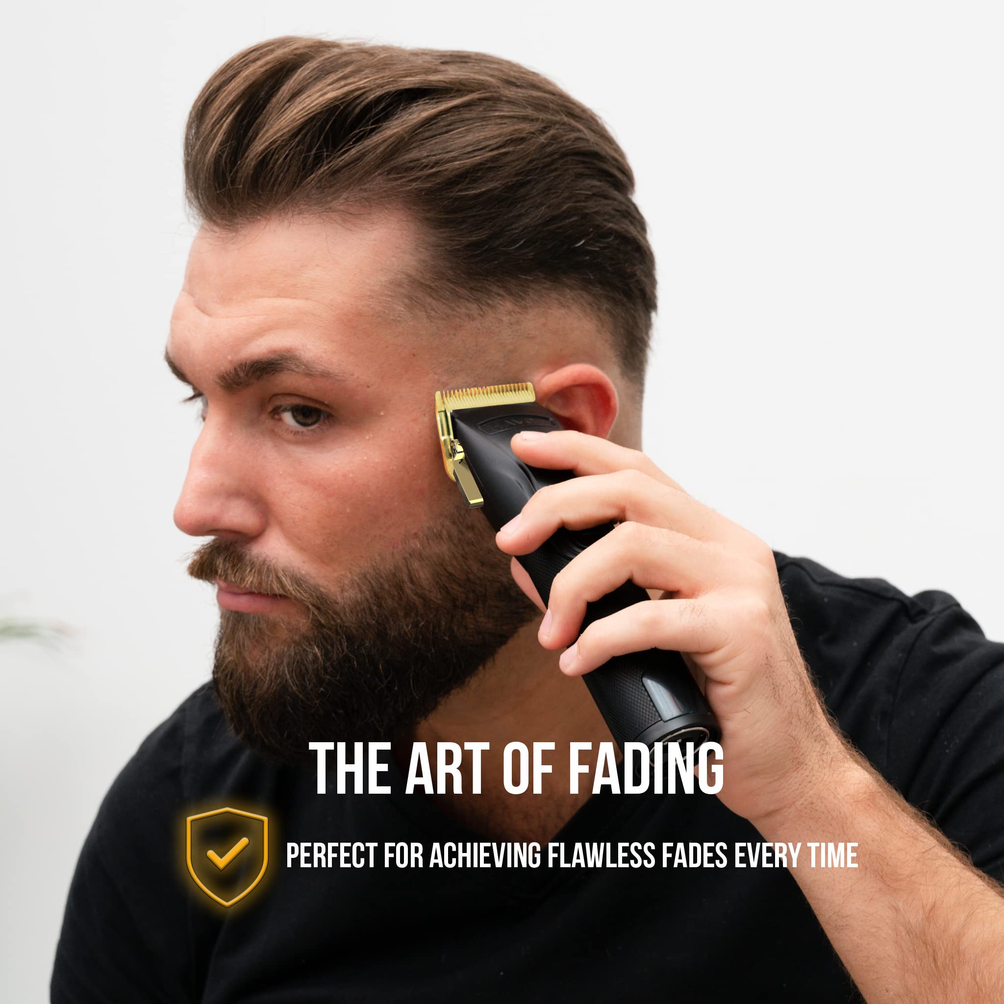 NOVAH Grooming fast-charge dock supports quick top-ups between clients.