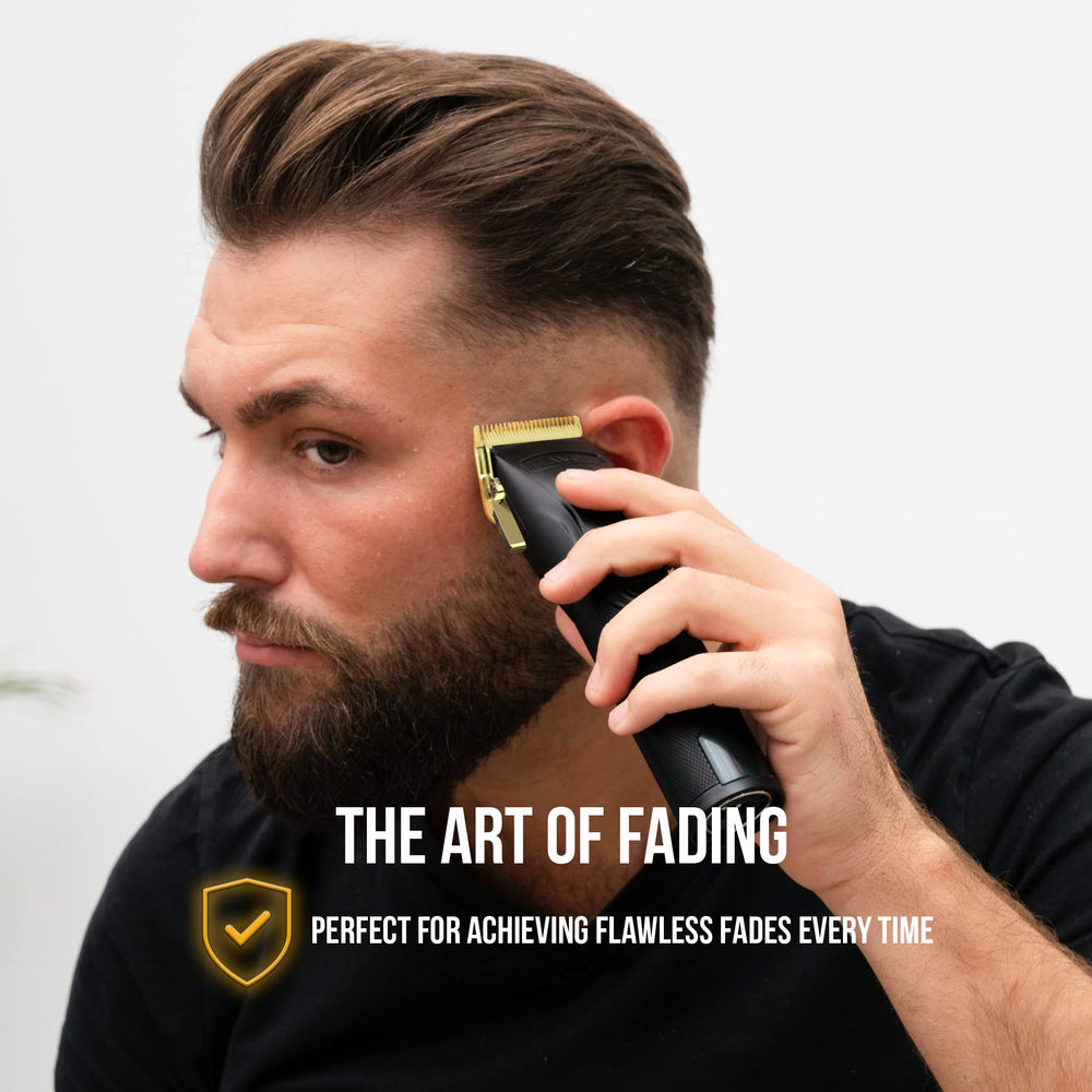 NOVAH Grooming fast-charge dock supports quick top-ups between clients.