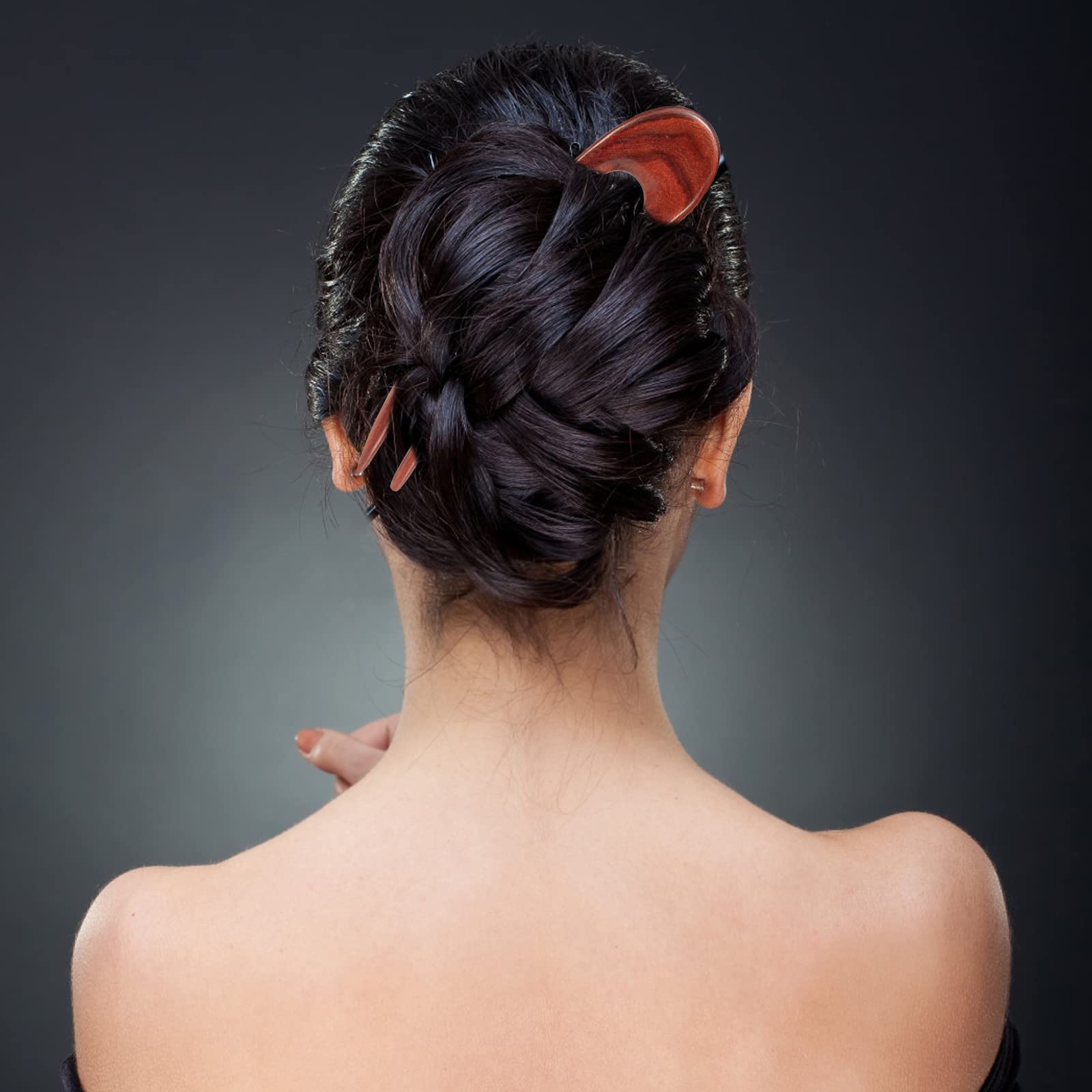 Noverlife chignon clip ideal for thick and thin hair.