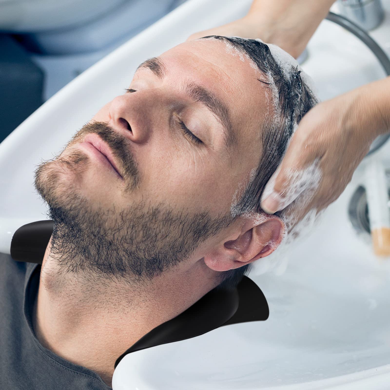 Noverlife portable-neck-rest-for-home-salon enables easy transport and use.