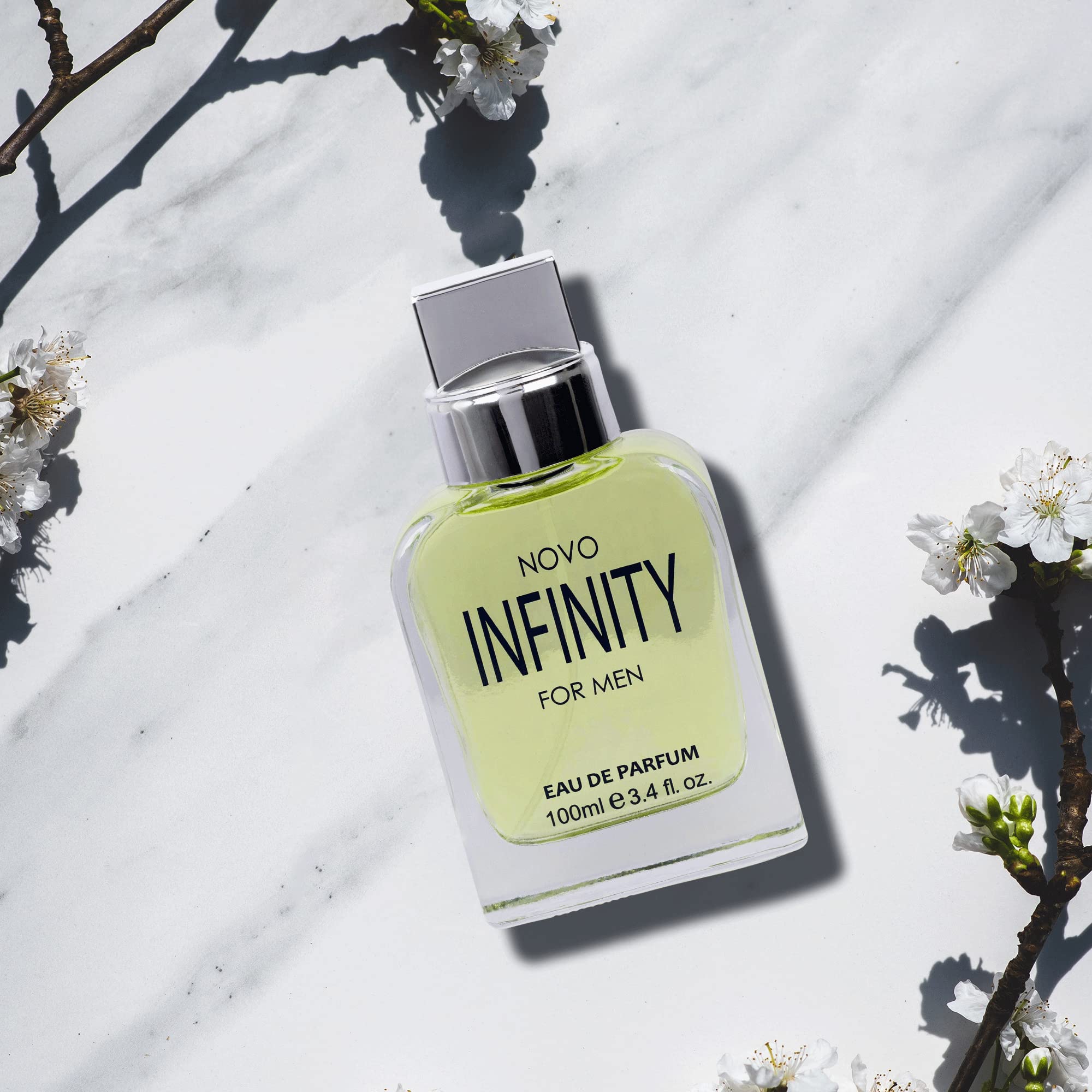  NovoGlow Novo Infinity top-note citrus close-up, crisp opening