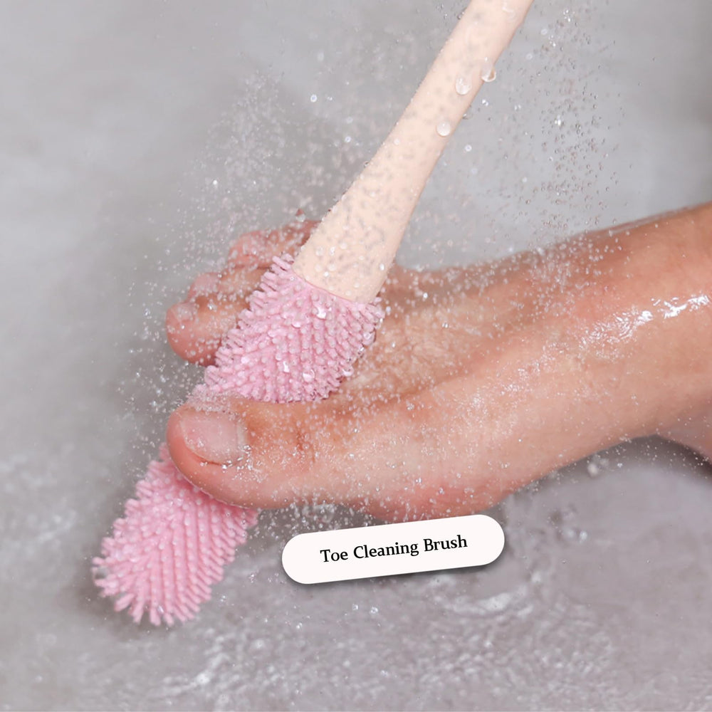 Nurlypop-waterproof-plastic-handle stands up to moisture for lasting use.