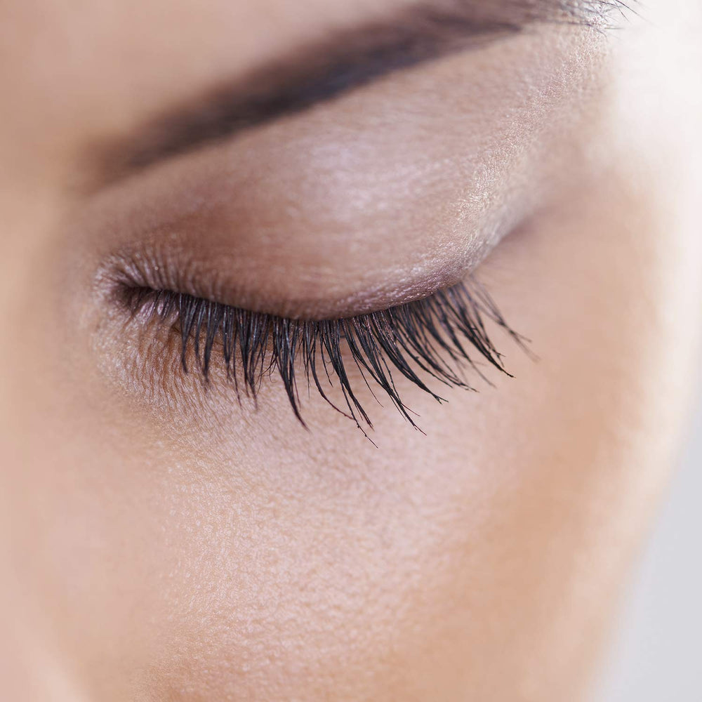 NutraLuxe Md Lash Enhancer bottle cap sealed for travel-friendly daily lash care.