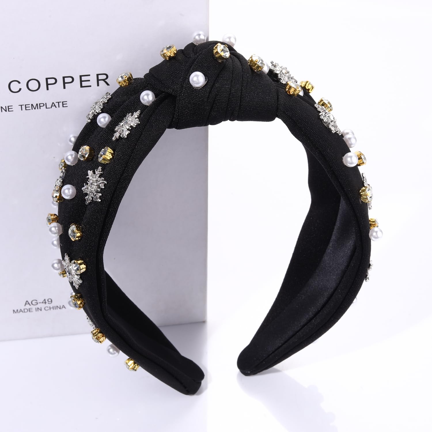 NVENF Frosty headband crystal details sparkle subtly at holiday gatherings.