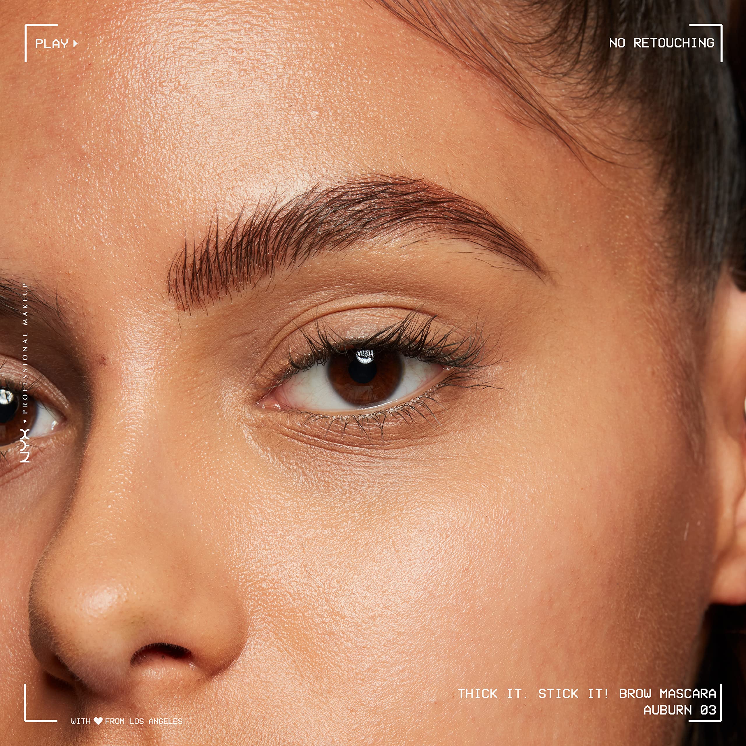 NYX Thick It Stick It: fibra vegetal que incrementa el grosor de cada capa.