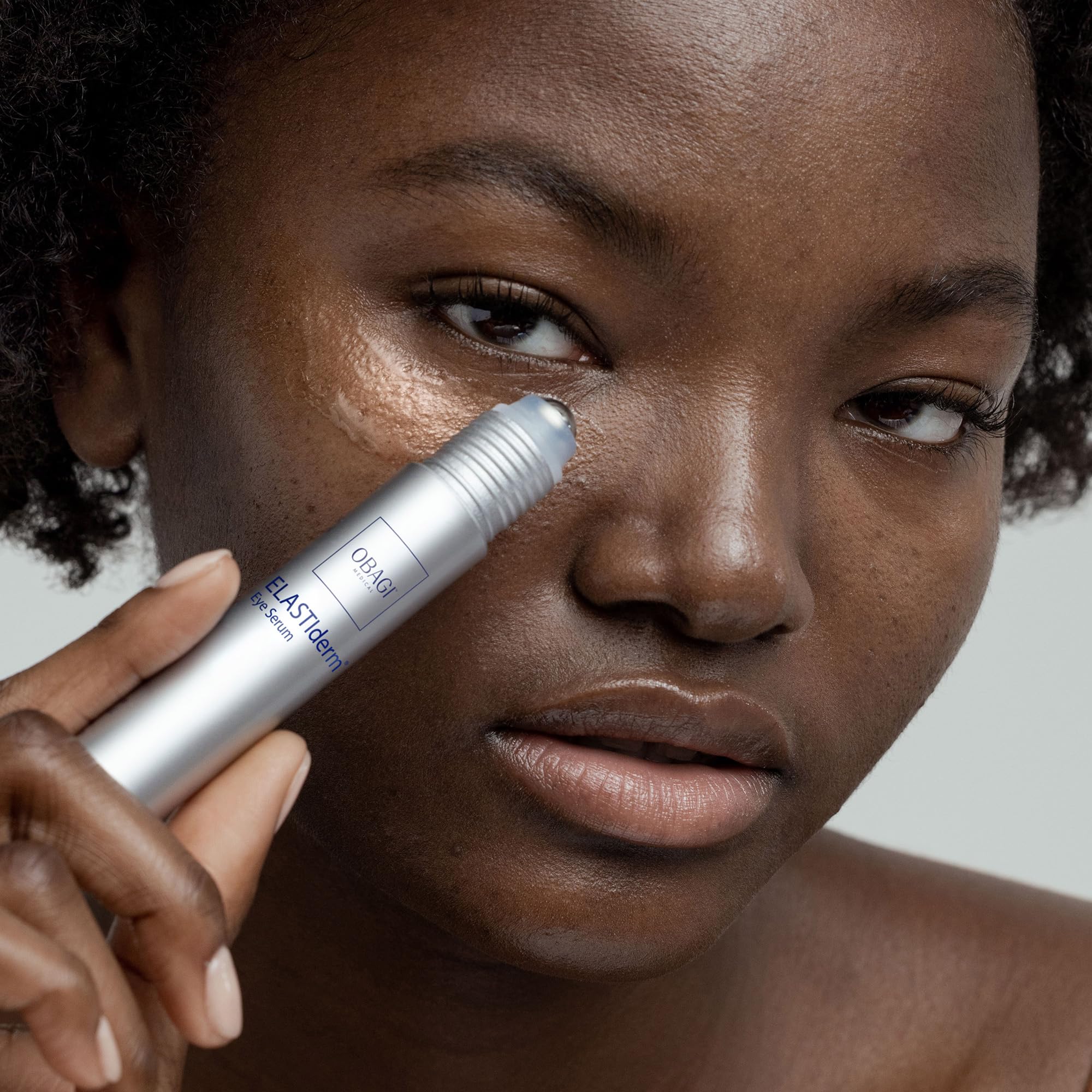 Obagi ELASTIderm Eye Serum cooling applicator ready for a soothing under-eye treatment.