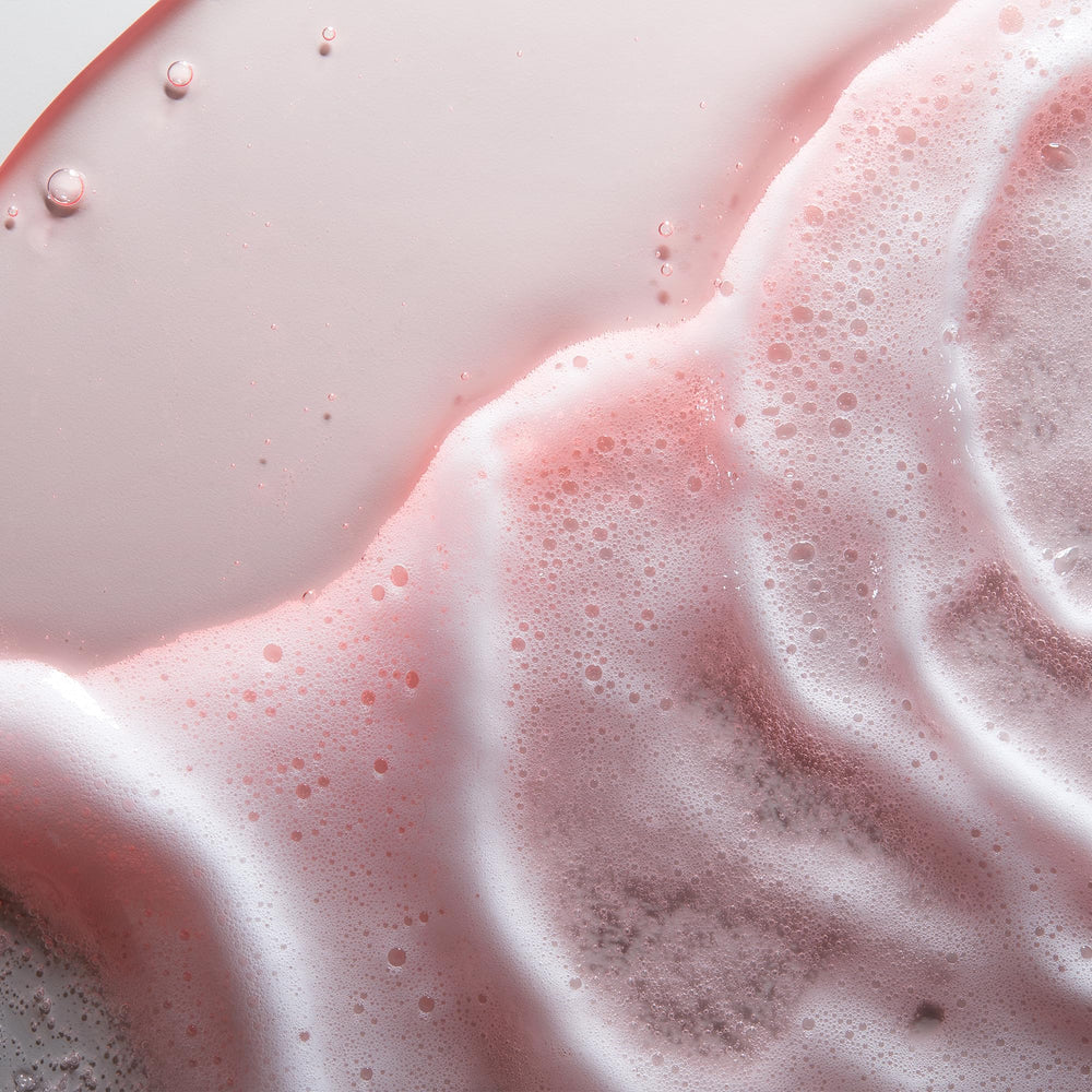 Obagi Nu-Derm Foaming Gel and Aloe Vera ingredient highlight for soothing cleanse.