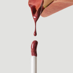 Resurrection Leaf Extract ingredient in Ogee gloss supports smoother-looking lips.