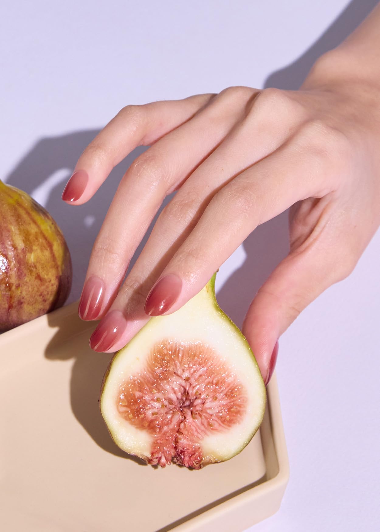 ohora N Fig Jam nail wraps closeup highlights pink-ombre texture for fast nails.