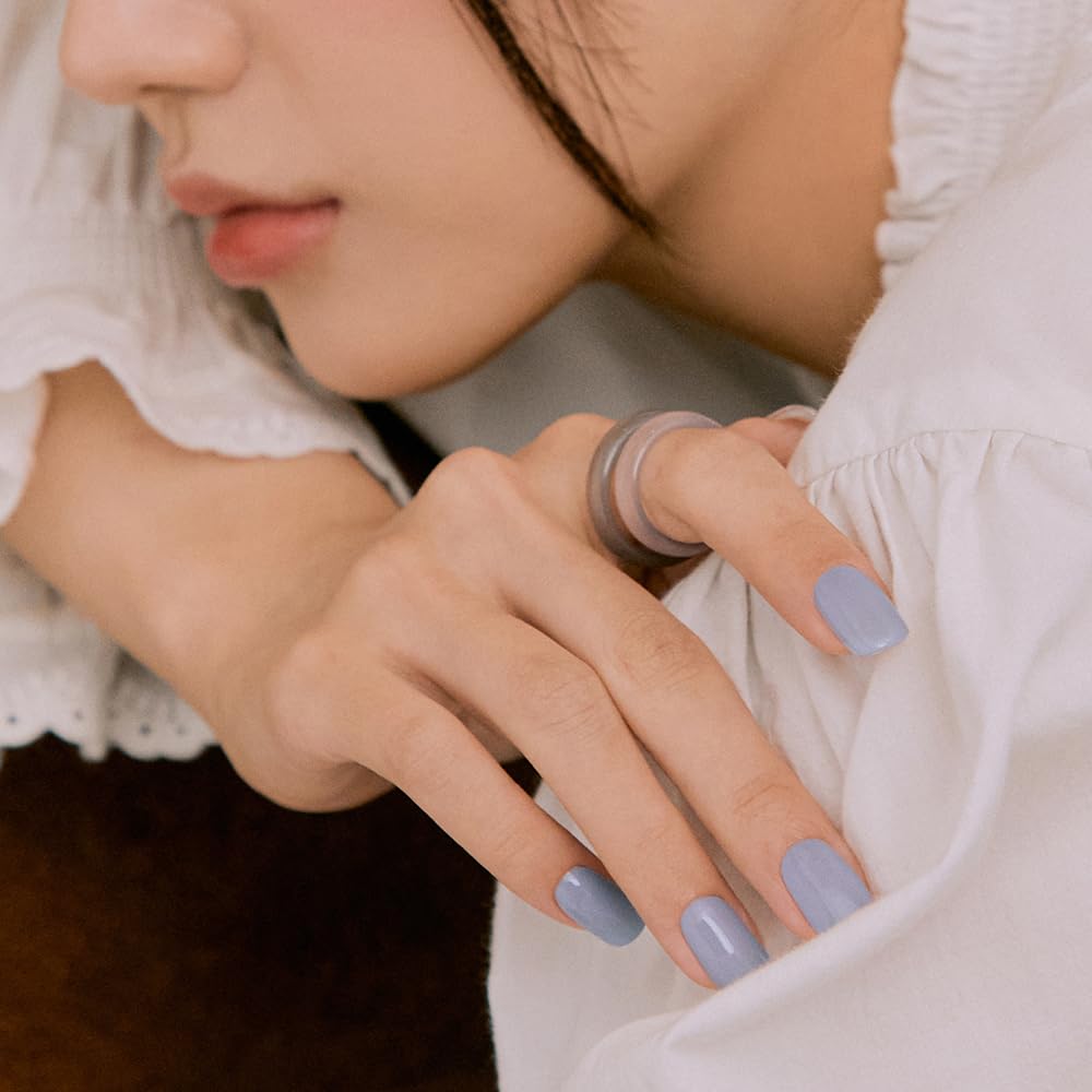 Close-up of wrap edges from Ohora N Cream Cloud for precise fit.