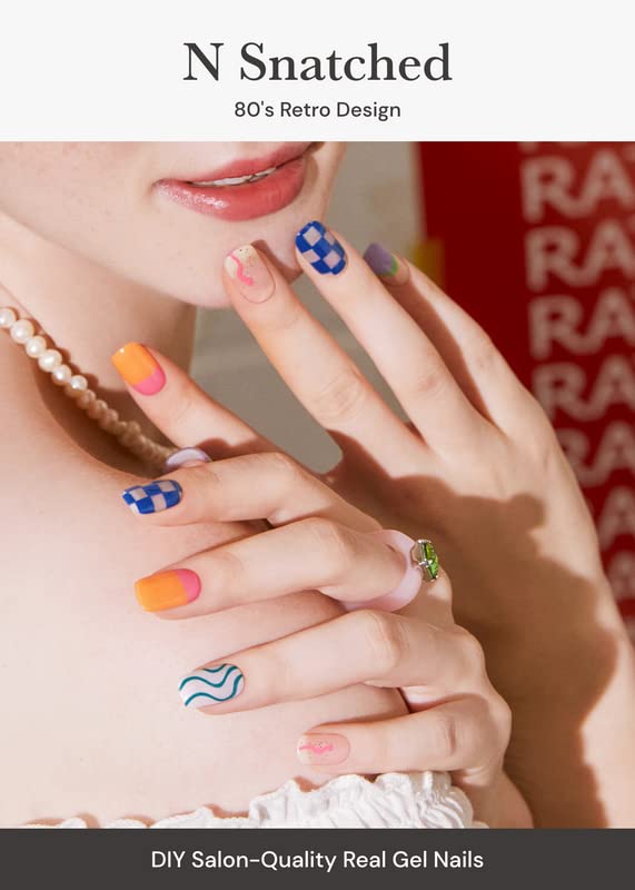 ohora N Snatched blue pattern close-up shows vibrant design for easy home manicure.