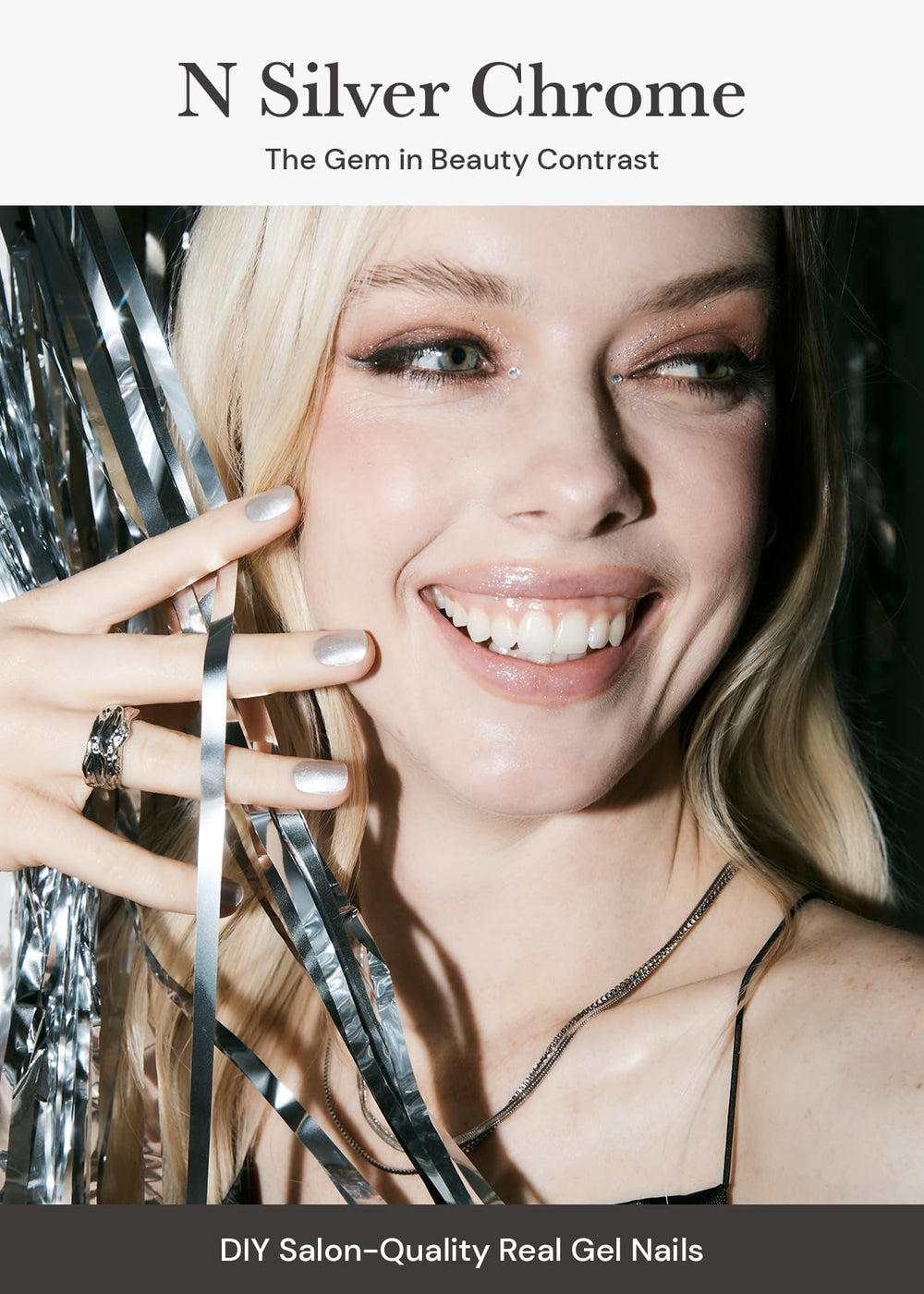 ohora Semi Cured Gel Nail Strips on nails show easy application and long-lasting wear.