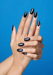 ohora n-onyx gel nail strips swatch on nail demonstrates long-wear potential.