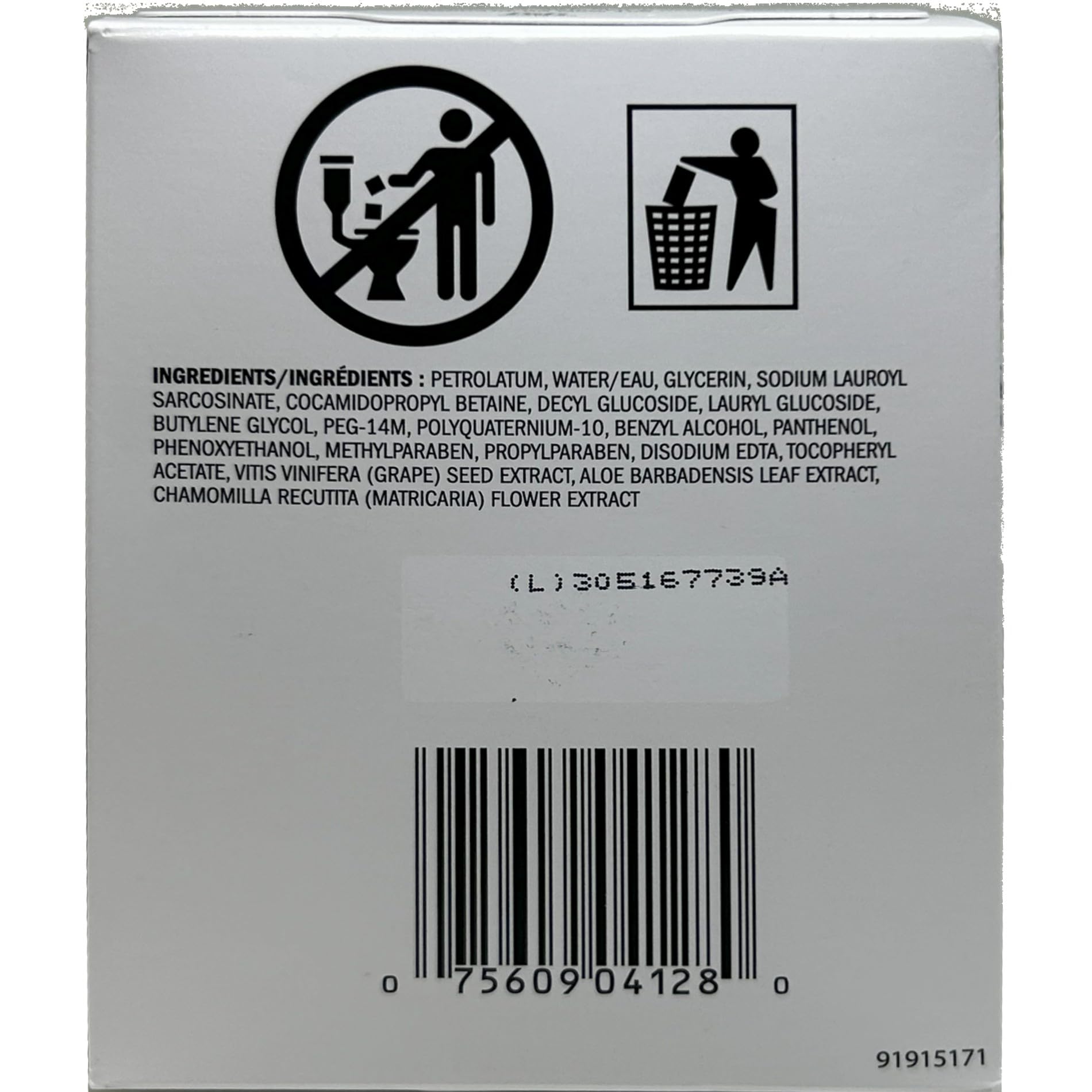 Olay Daily Gentle Clean Cloths textured fibers highlight gentle exfoliation and residue removal.
