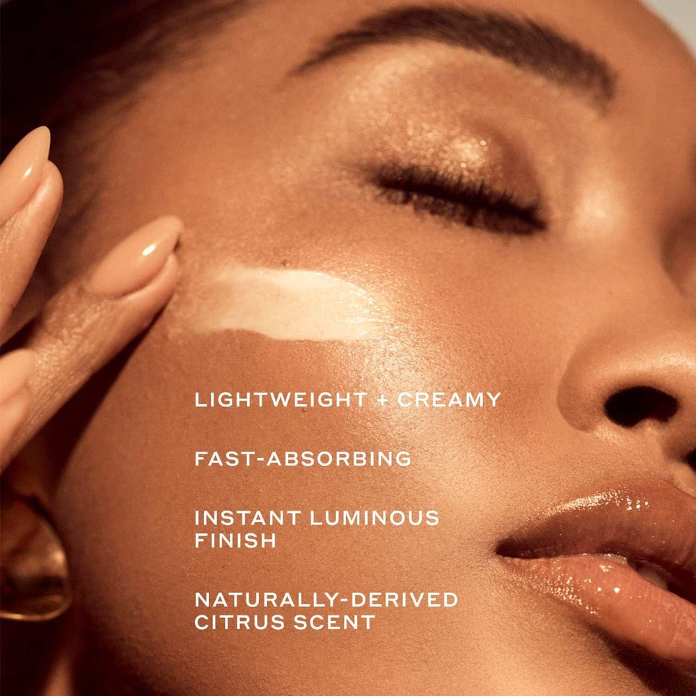 Ole Henriksen Banana Bright Mini glow-application idea enhances makeup prep.