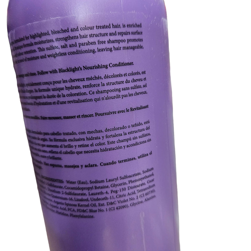 Oligo Professionnel Blacklight 32-oz packaging signals value and longevity.