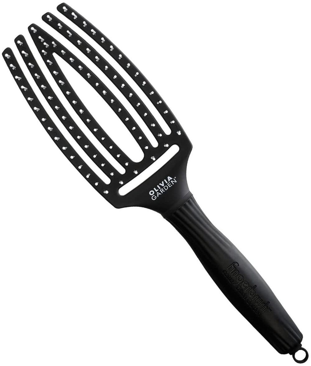 Olivia Garden Fingerbrush ionised nylon bristles reduce static for smoother styling.