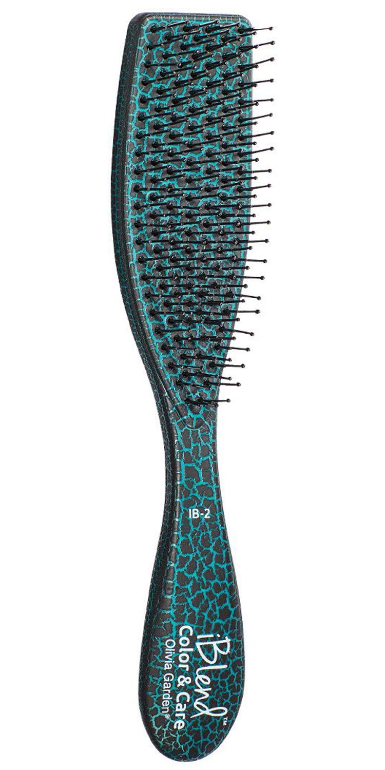 Olivia Garden iBlend saturation brush enables even color distribution during application.