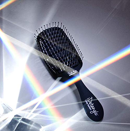 Olivia Garden iDetangle brush provides scalp-massage feel during detangling sessions.