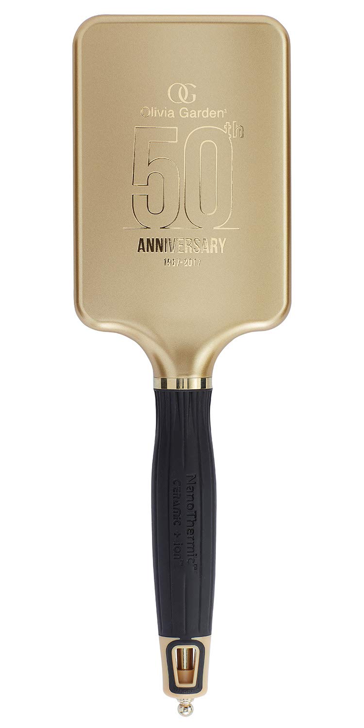 Olivia Garden NanoThermic brush angled view demonstrates even heat distribution and effortless reach.