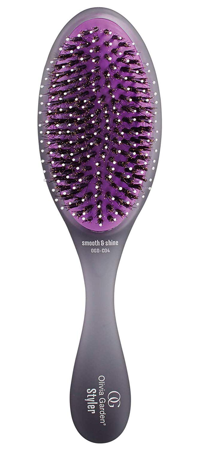 Olivia Garden OG Brush Styler bristles close-up show boar and nylon blend for detangling