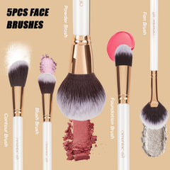 OMANIAC eyeshadow brush delivers precise color payoff and seamless eye makeup