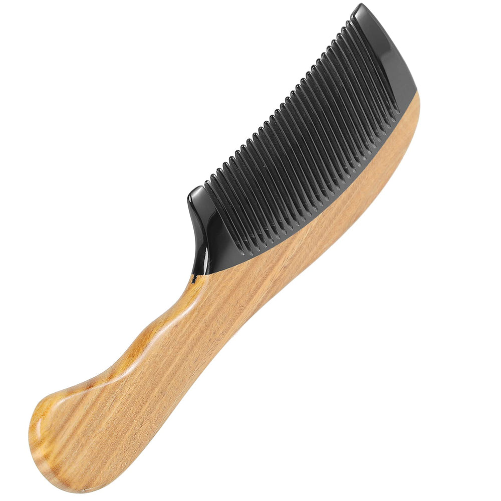 Onedor anti-static wood hair comb close-up promotes smooth, frizz-free styling.