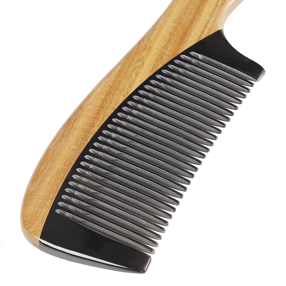 Onedor green sandalwood hair comb side view supports gentle detangling and scalp comfort.