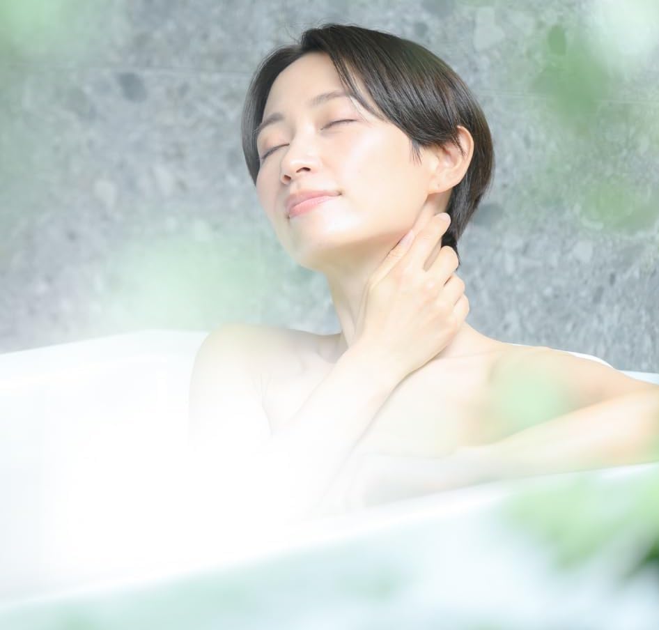 Onsen bath salt yuzu packaging front presents premium quality and gift-ready design