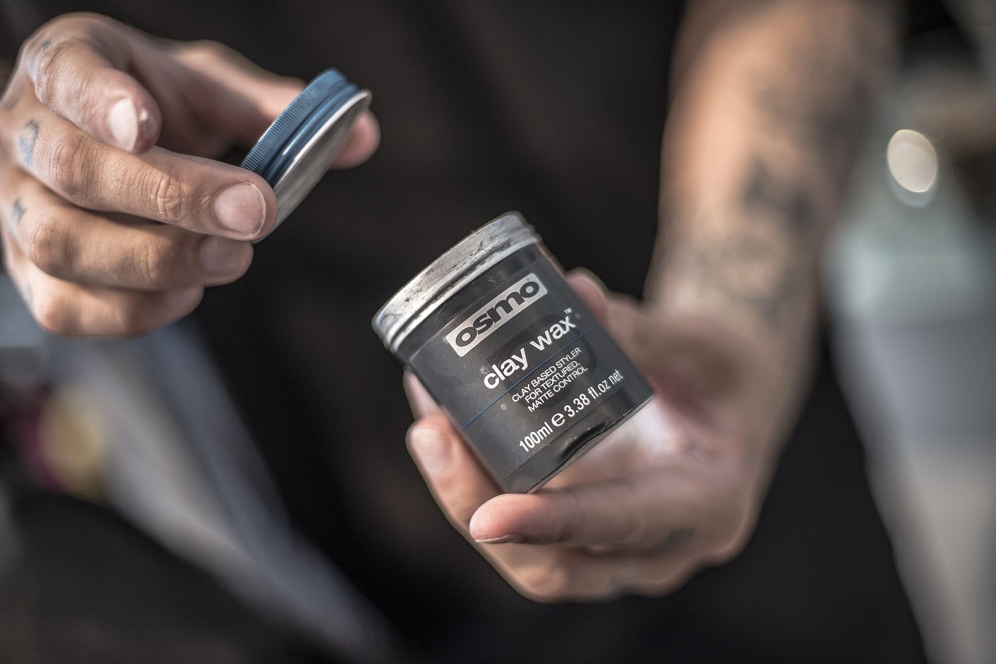 Osmo Clay Wax textured hair style shows thick texture and natural expression.