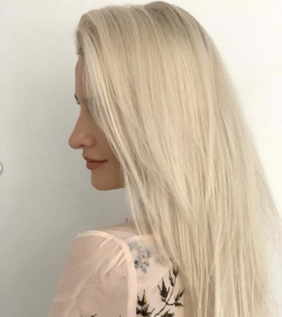 overtone Purple Toning Conditioner application step for quick 2-5 minute toning sessions