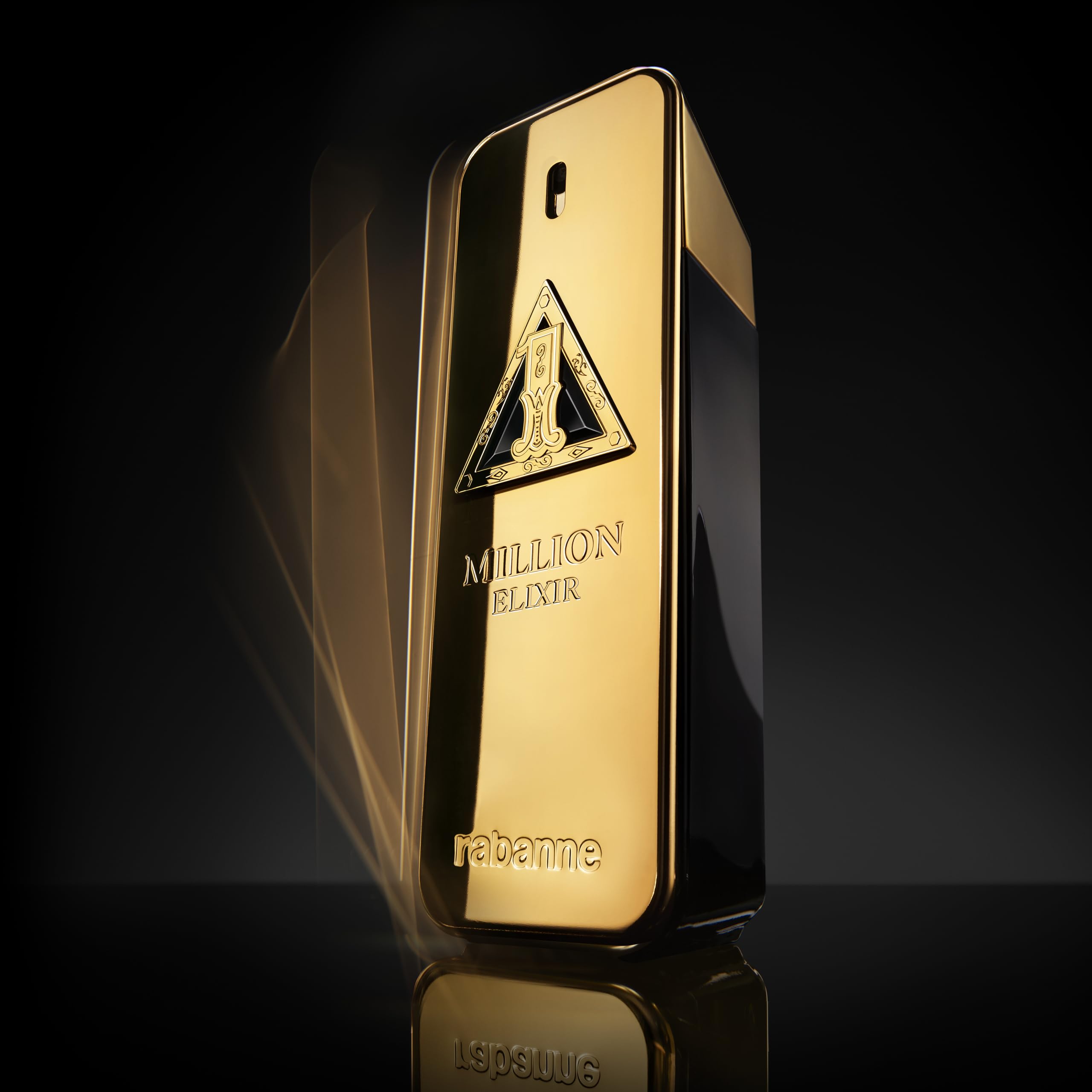 Paco Rabanne 1 Million Elixir spray application offers easy, elegant use.