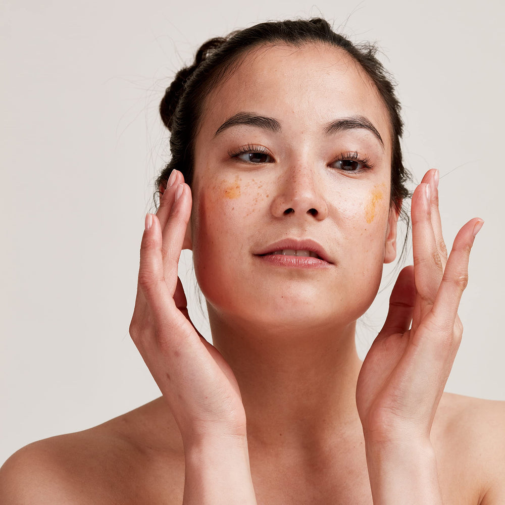 PAI SKINCARE Rosehip oil texture closeup reveals silky consistency for layering