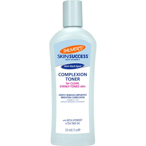 Palmer's Skin Success Astringent foam closeup showing cooling menthol and Vitamin E notes.